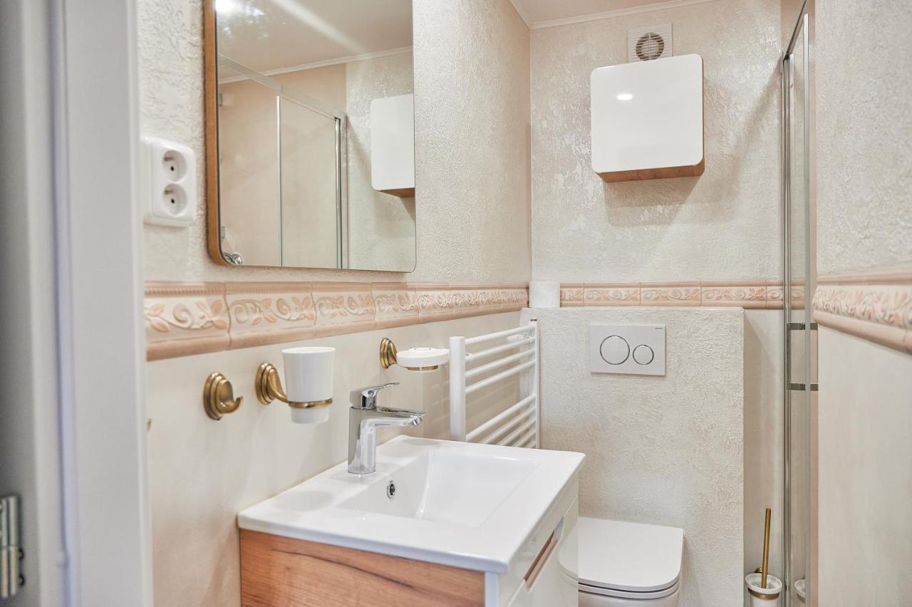 "Na Skale " Apartment In Center, Free Parking Bajmóc Kültér fotó