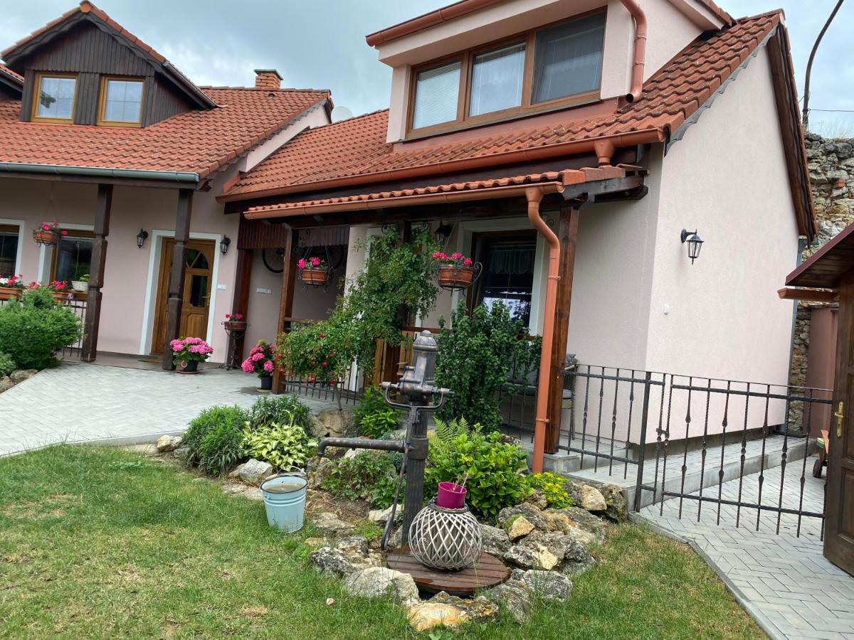"Na Skale " Apartment In Center, Free Parking Bajmóc Kültér fotó